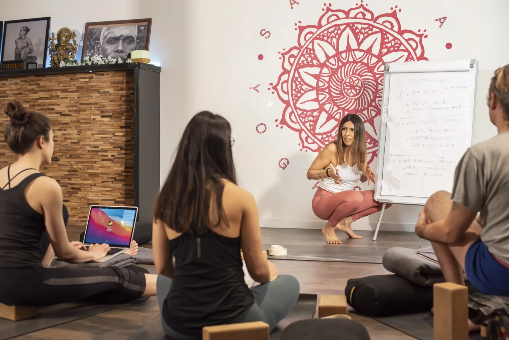 Cours de yoga à Toulouse — Sattva Yoga Shala
